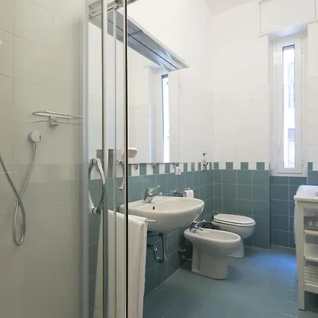 Contempora - Cavallotti 13 - B22 * Milano