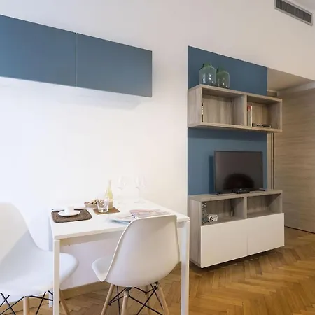 Contempora - Cavallotti 13 - B22 Milánó